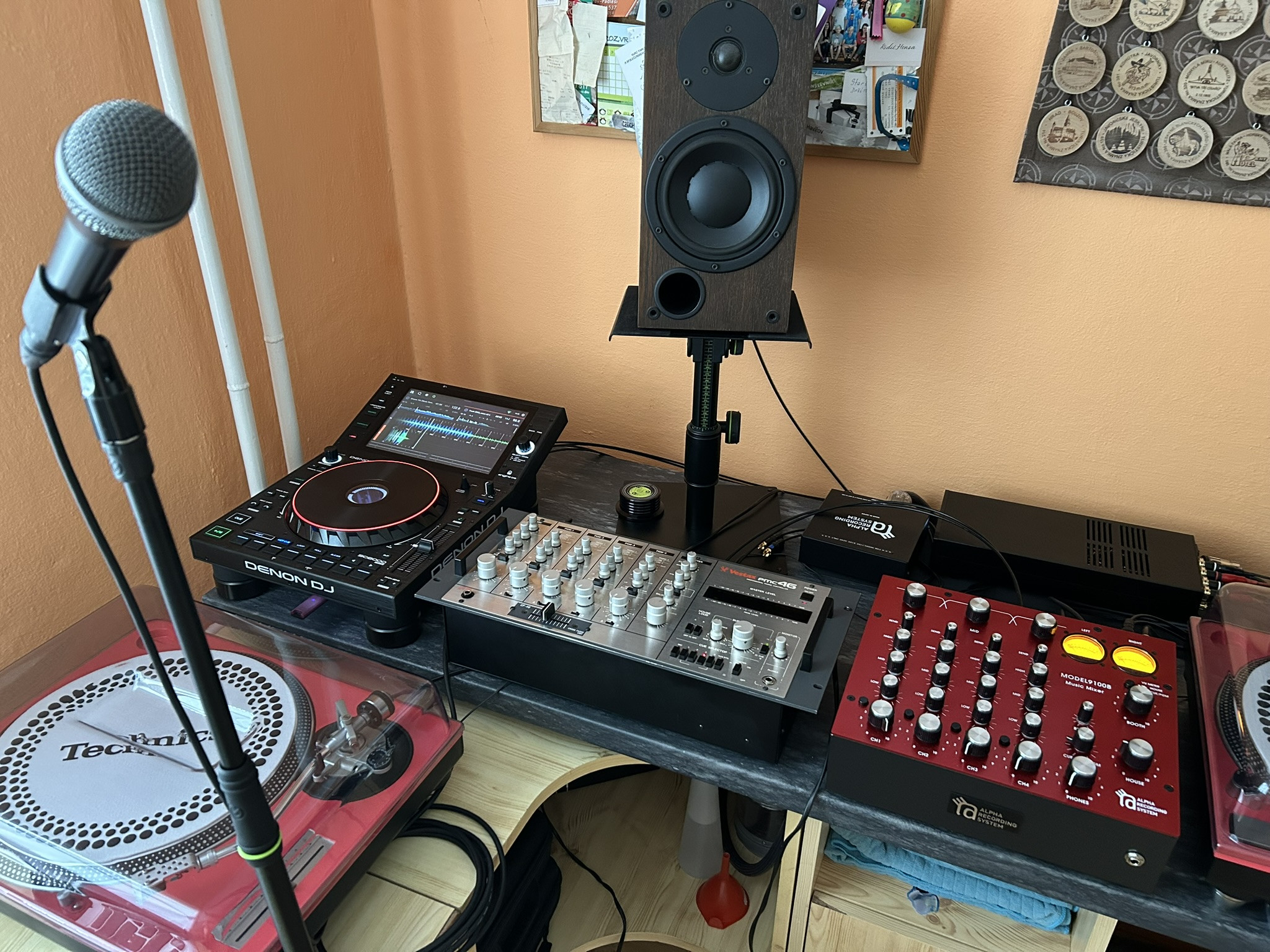 Groove 106 21042025