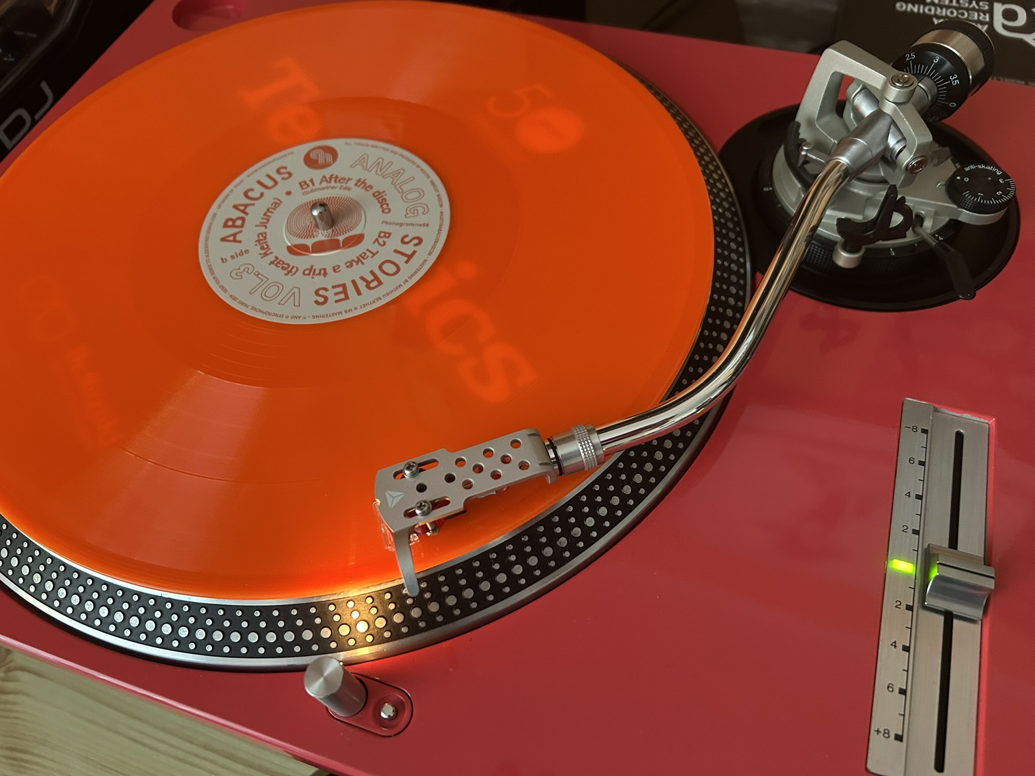 Groove 105 14042025